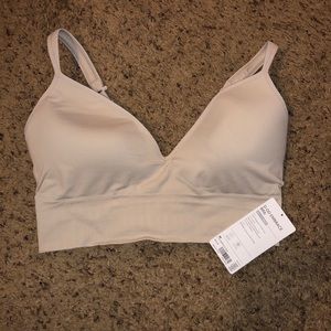 Athleta embrace bra